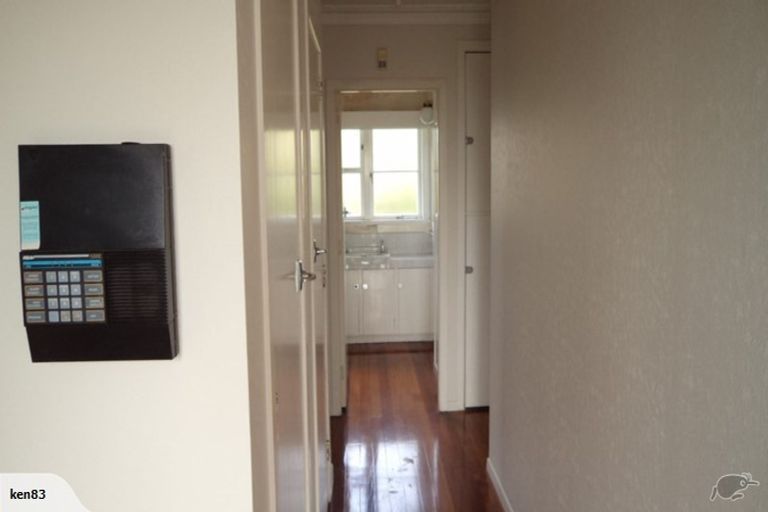 Photo of property in 112 Rosier Road, Glen Eden, Auckland, 0602