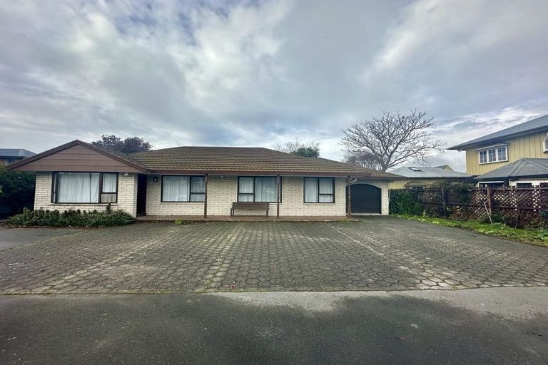 Photo of property in 58 Main North Road, Papanui, Christchurch, 8052