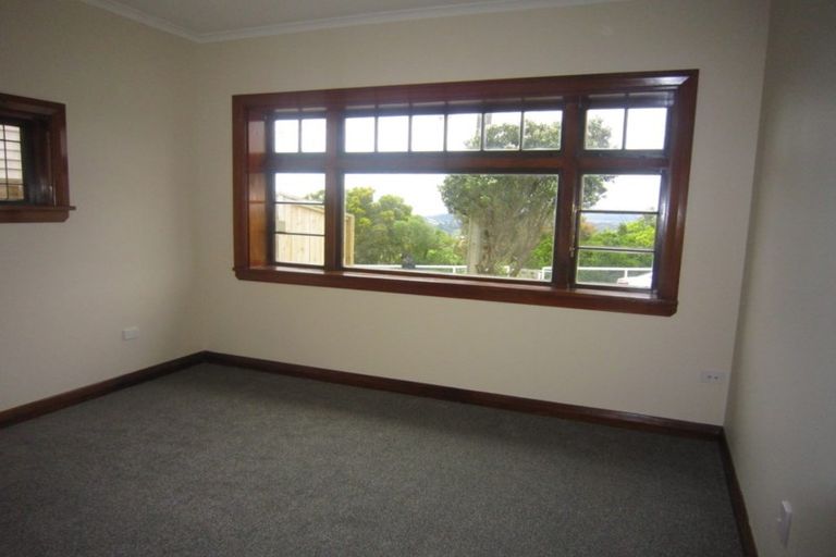 Photo of property in 150 The Ridgeway, Mornington, Wellington, 6021