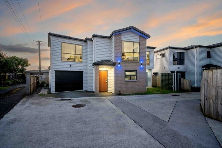 Photo of property in 102a Fitzroy Street, Papatoetoe, Auckland, 2104