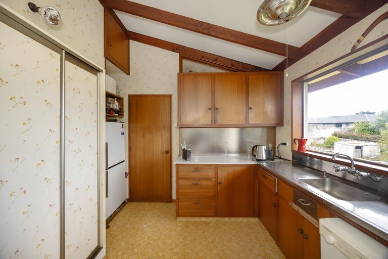 Photo of property in 23 Towey Street, Holmes Hill, Oamaru, 9401