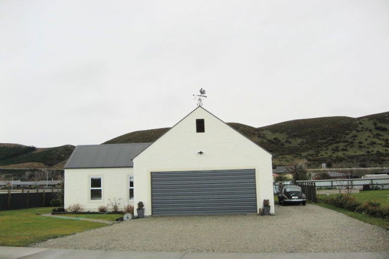 Photo of property in 142 Hazlett Street, Clyde, 9330