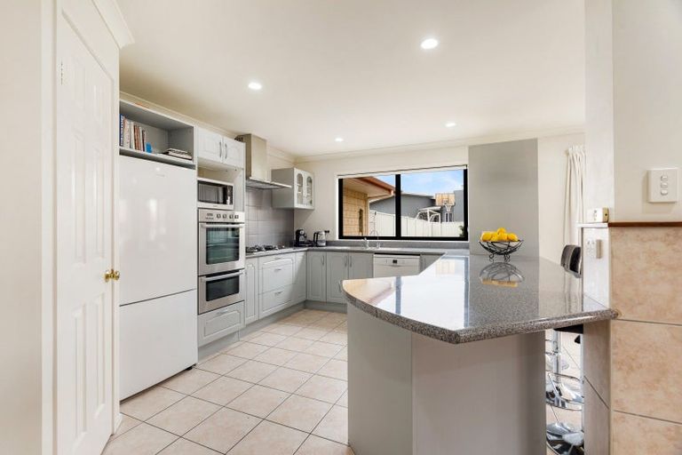 Photo of property in 30 Russell Robertson Drive, Havelock North, 4130