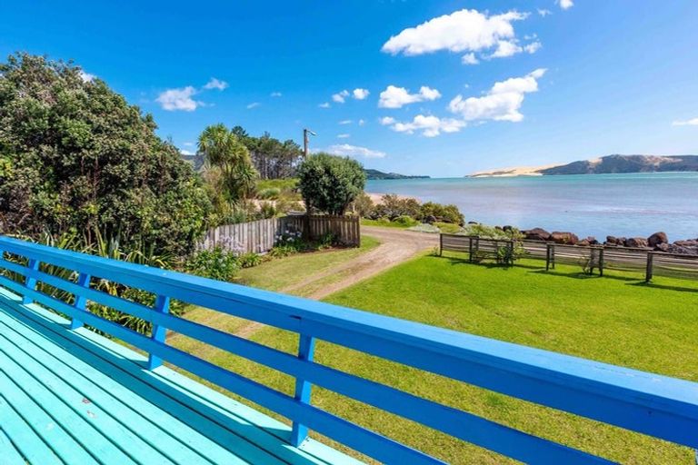 Photo of property in 24 Koutu Beach Road, Opononi, Kaikohe, 0473