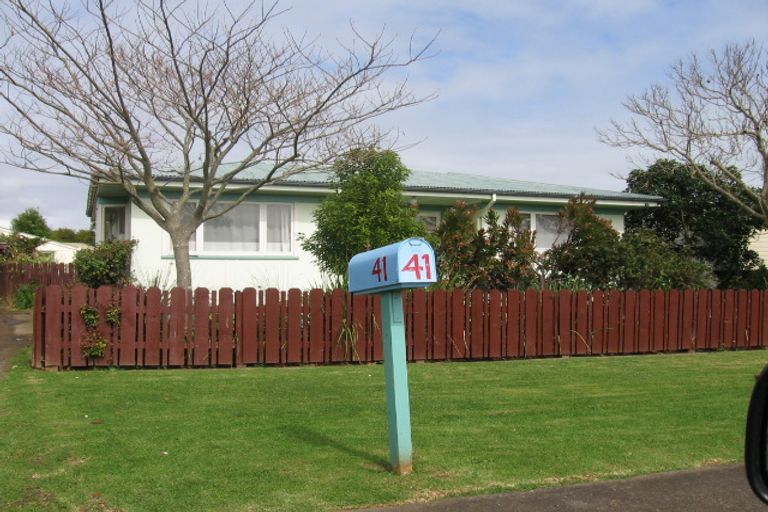Photo of property in 39 West Crescent, Te Puru, Thames, 3575