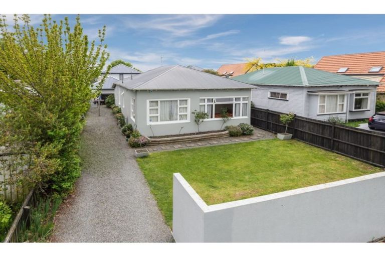 Photo of property in 47 Gresford Street, Edgeware, Christchurch, 8013