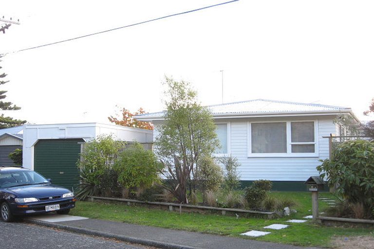 Photo of property in 6a Sydney Crescent, Raumati South, Paraparaumu, 5032