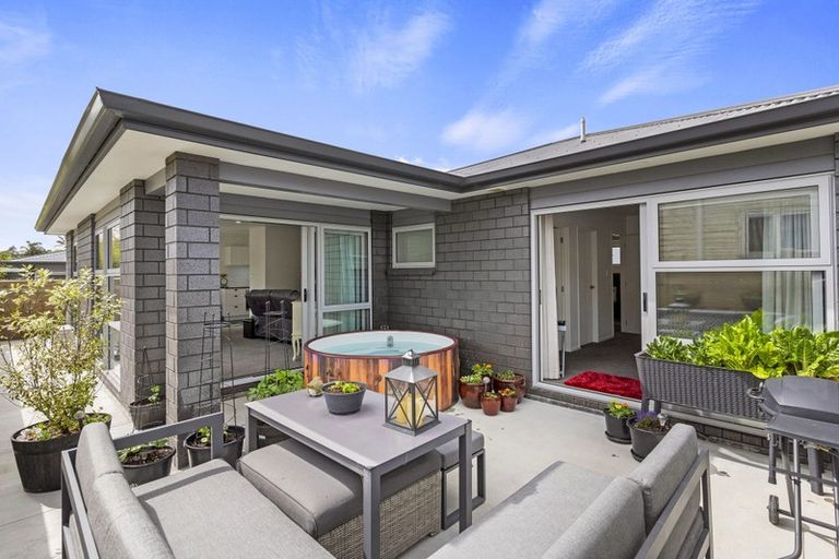 Photo of property in 116a Queen Street, Waiuku, 2123