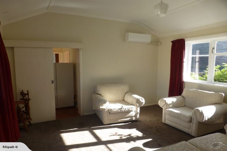 Photo of property in 156a Queens Drive, Lyall Bay, Wellington, 6022