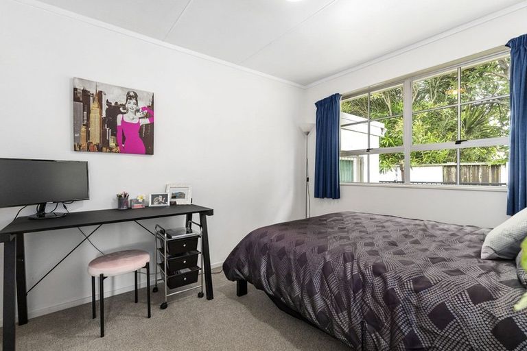 Photo of property in 72b Oakfield Crescent, Pukete, Hamilton, 3200