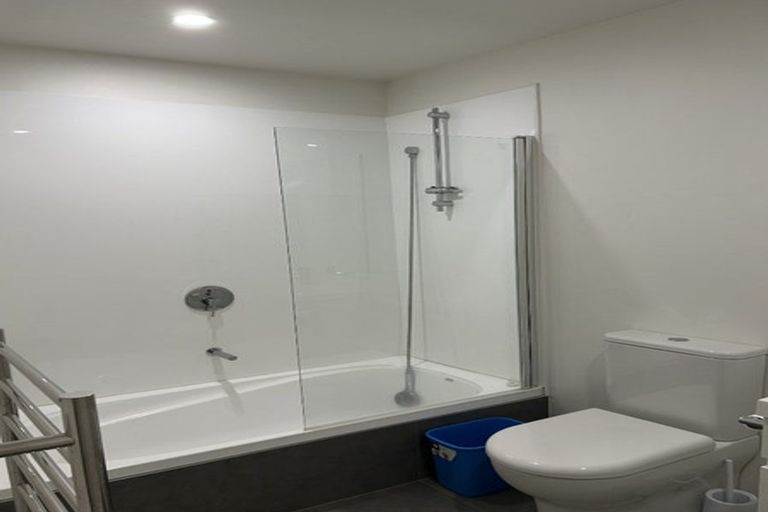 Photo of property in 24 Ara Mara Hua, Henderson, Auckland, 0612