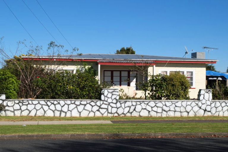 Photo of property in 12 Walter Street, Mangere East, Auckland, 2024