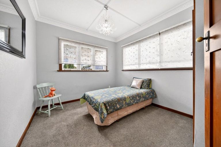 Photo of property in 106 Lincoln Road, Masterton, 5810