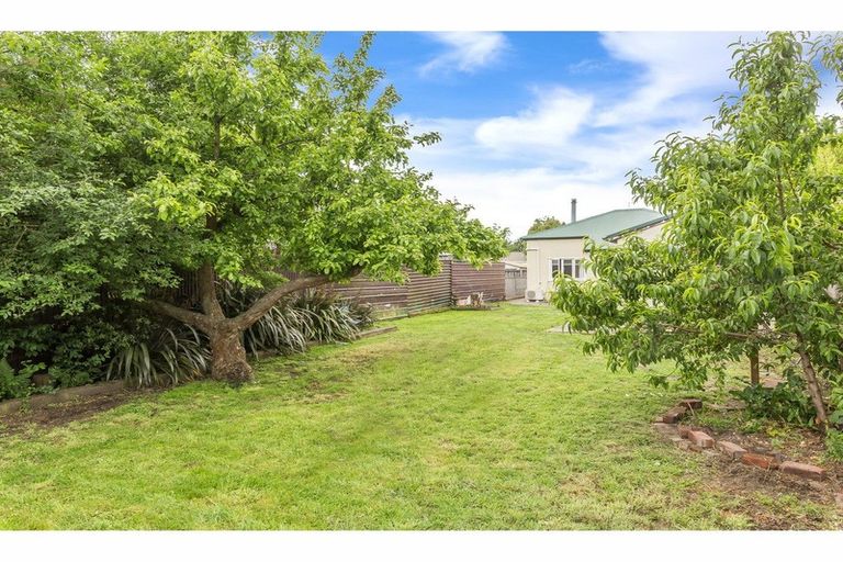Photo of property in 23 Percy Street, Phillipstown, Christchurch, 8011