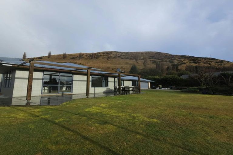 Photo of property in 9 Bradbourne Way, Lower Shotover, Queenstown, 9371