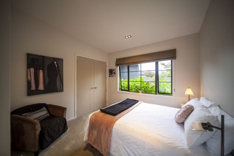 Photo of property in 80 Kent Terrace, Taradale, Napier, 4112