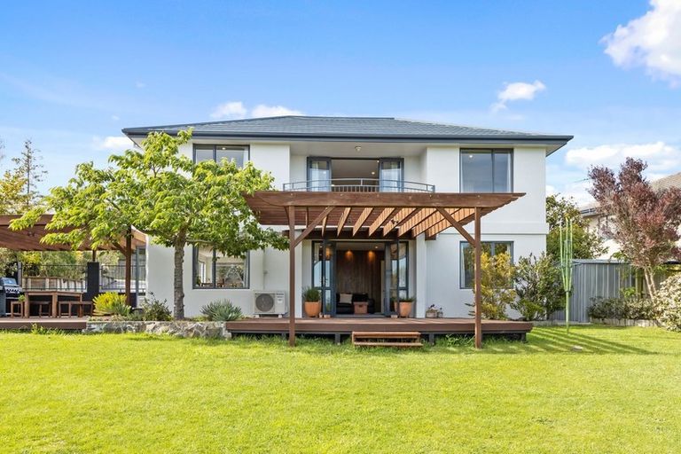 Photo of property in 91 Penruddock Rise, Westmorland, Christchurch, 8025