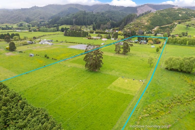 Photo of property in 39 Colletts Road, Mangaroa, Upper Hutt, 5371