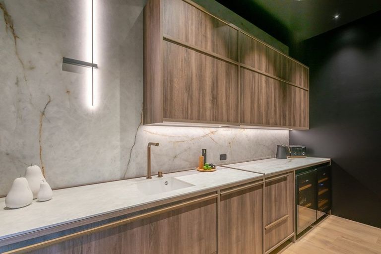 Photo of property in 296 Kitchener Road, Pukekohe, 2120