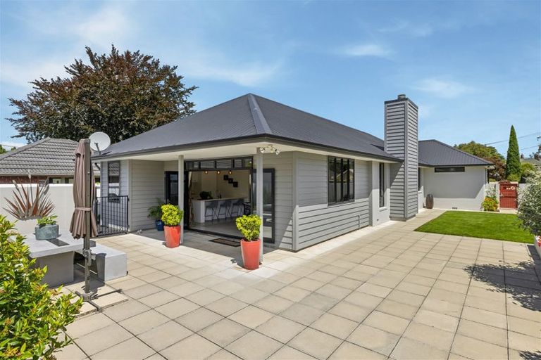 Photo of property in 1 Sunningvale Lane, Ilam, Christchurch, 8053