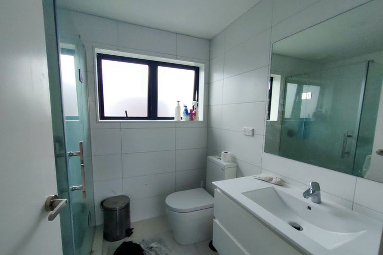 Photo of property in 7 Sycamore Drive, Sunnynook, Auckland, 0620