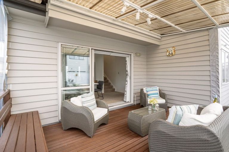 Photo of property in 126c Wellington Street, Howick, Auckland, 2014