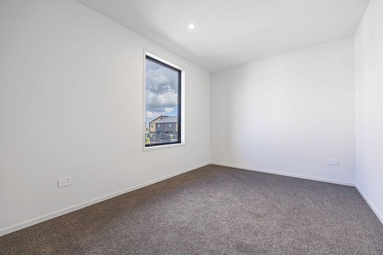 Photo of property in 24 Arvo Lane, Hobsonville, Auckland, 0616