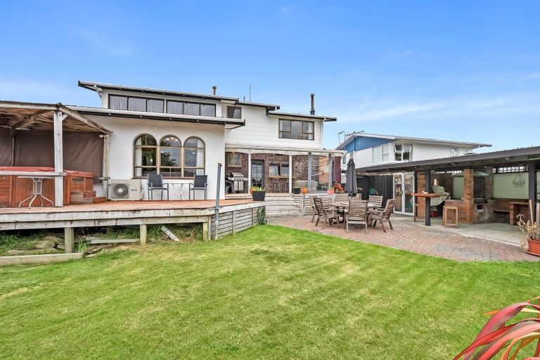 Photo of property in 21 Dalton Grove, Stokes Valley, Lower Hutt, 5019
