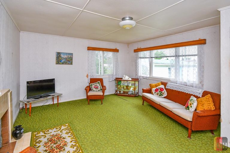 Photo of property in 130 Old Wairoa Road, Papakura, 2110