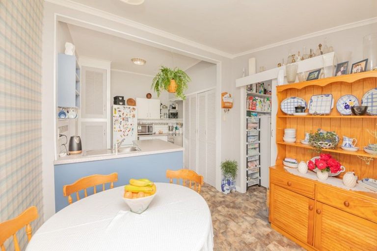 Photo of property in 34 Caius Avenue, Gonville, Whanganui, 4501