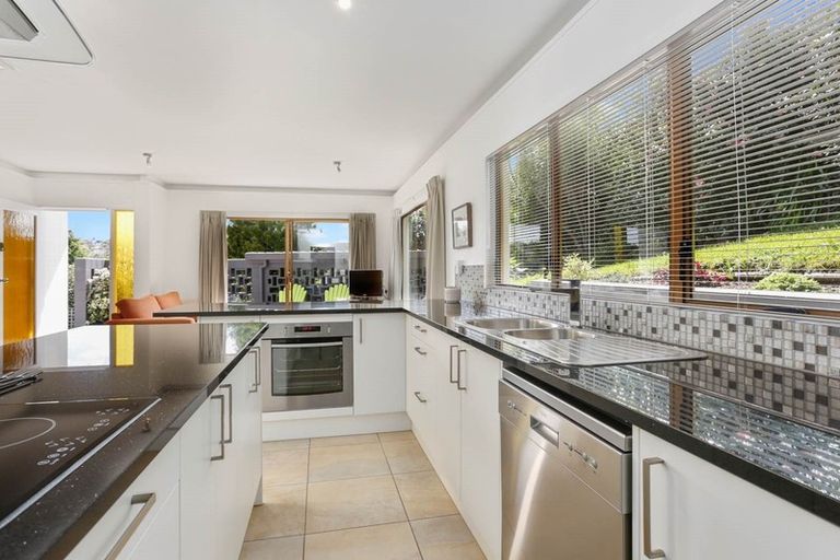 Photo of property in 2/54 Mayfair Crescent, Mairangi Bay, Auckland, 0630