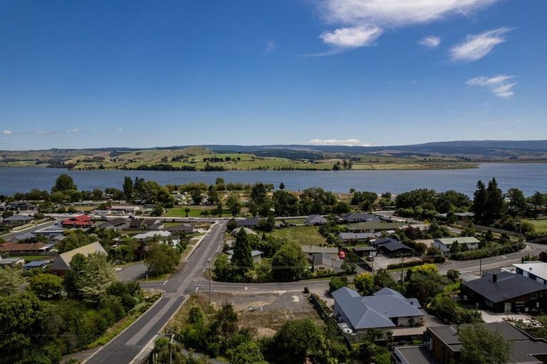 Photo of property in 27 Nore Street, Waihola, Milton, 9073