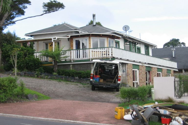 Photo of property in 2 Chamari Close, Titirangi, Auckland, 0604