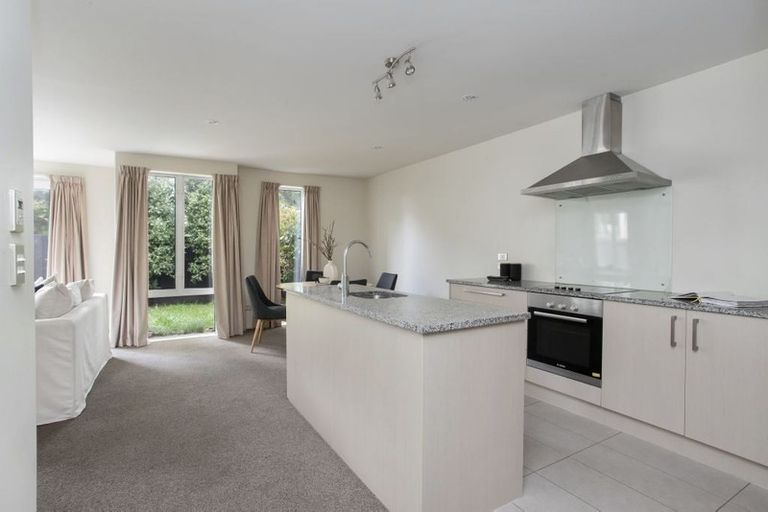 Photo of property in 9a Pavilion Crescent, Hillmorton, Christchurch, 8024