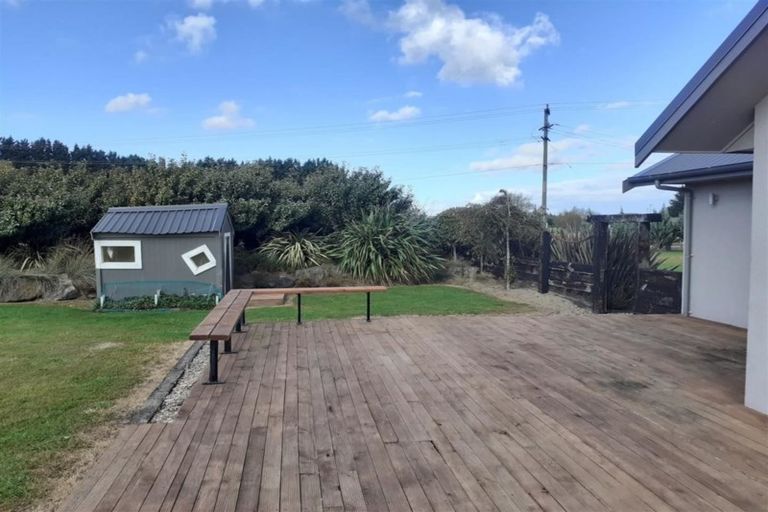 Photo of property in 25 Riversdale-waikaia Road, Riversdale, 9776