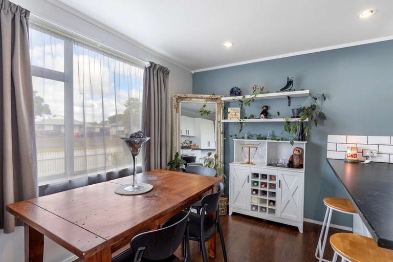 Photo of property in 6 Hobbs Place, Westbrook, Palmerston North, 4412