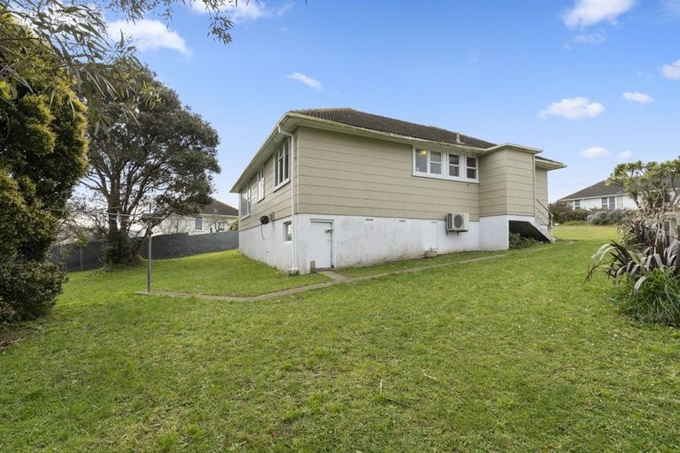 Photo of property in 79 Warspite Avenue, Cannons Creek, Porirua, 5024