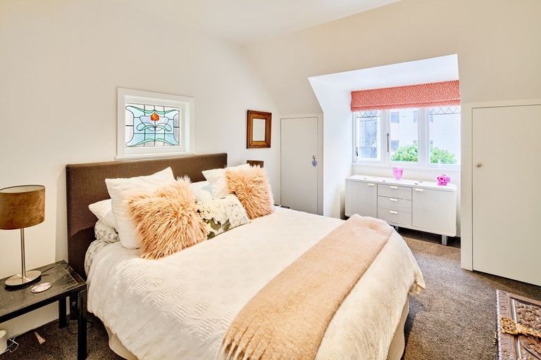 Photo of property in 62 Hobson Street, Thorndon, Wellington, 6011