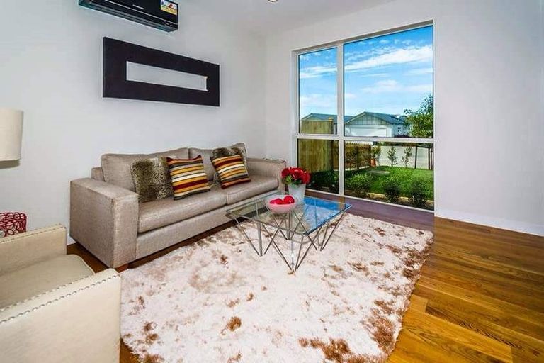 Photo of property in 15 Westerley Place, Long Bay, Auckland, 0630