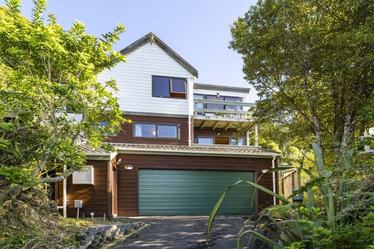 Photo of property in 27 Hauraki Street, Karori, Wellington, 6012