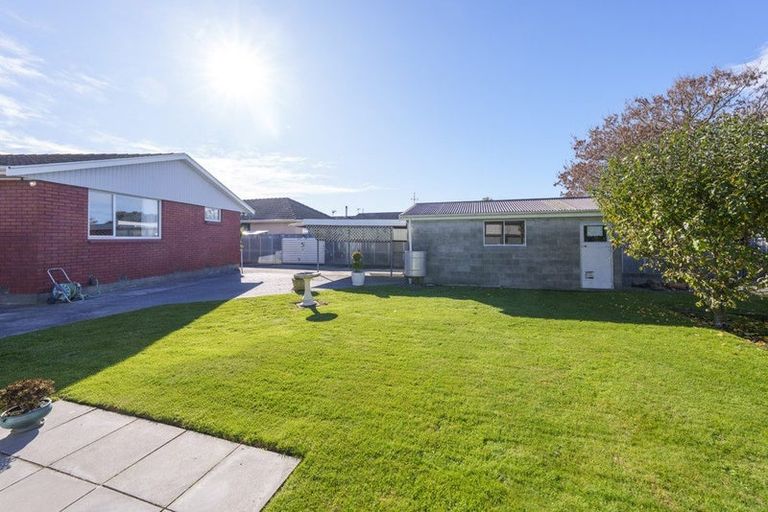 Photo of property in 5 Leacroft Street, Bishopdale, Christchurch, 8053