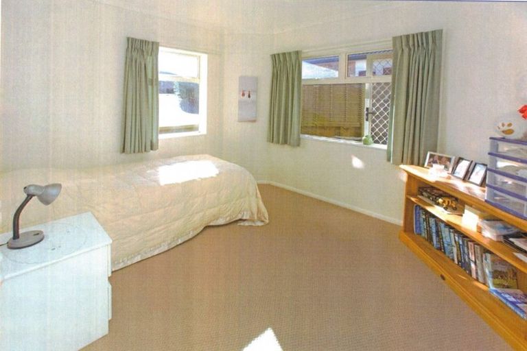 Photo of property in 23 Chesterfield Way, Orewa, 0931