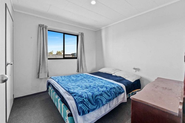 Photo of property in 9b Lyn Grove, Papamoa Beach, Papamoa, 3118