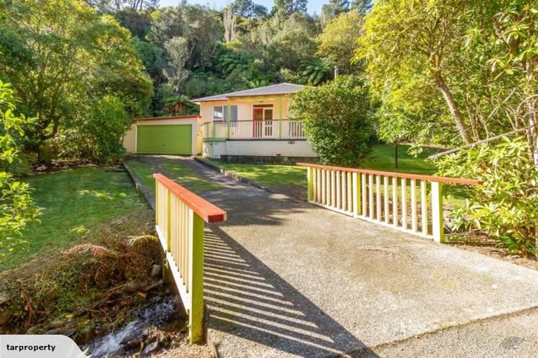 Photo of property in 59 Kamahi Street, Stokes Valley, Lower Hutt, 5019
