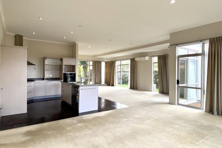 Photo of property in 11 Gold Street, Albany Heights, Auckland, 0632