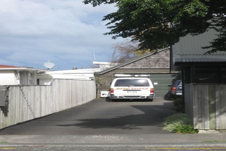 Photo of property in 2/40 Copeland Street, Hutt Central, Lower Hutt, 5011