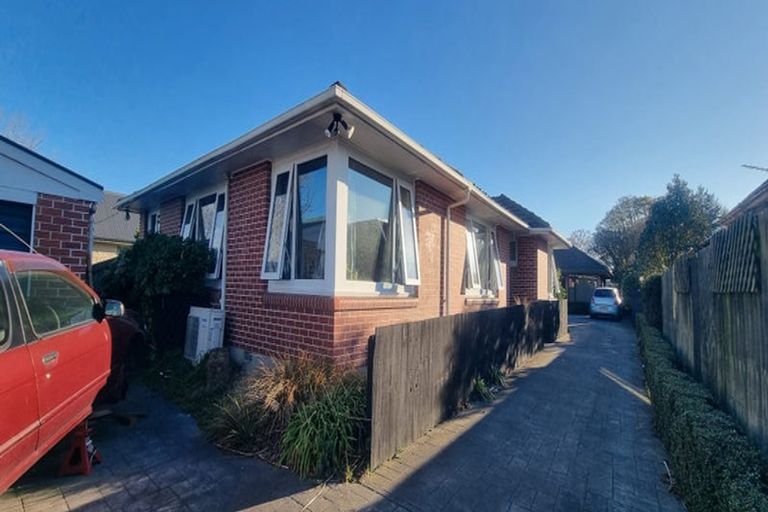 Photo of property in 2/3 Westmont Street, Ilam, Christchurch, 8041
