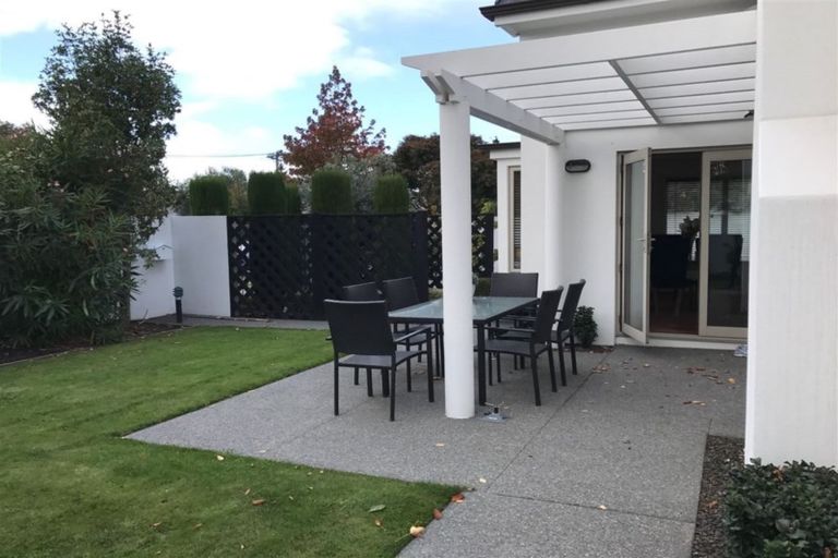 Photo of property in 161 Hamilton Avenue, Ilam, Christchurch, 8041