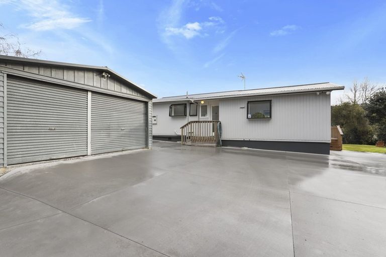 Photo of property in 7a Taioma Crescent, Te Atatu Peninsula, Auckland, 0610