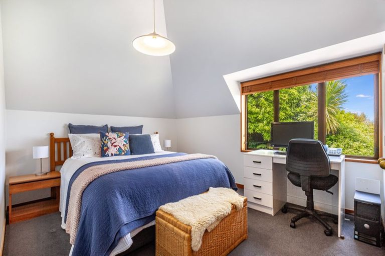 Photo of property in 50 Amapur Drive, Khandallah, Wellington, 6035